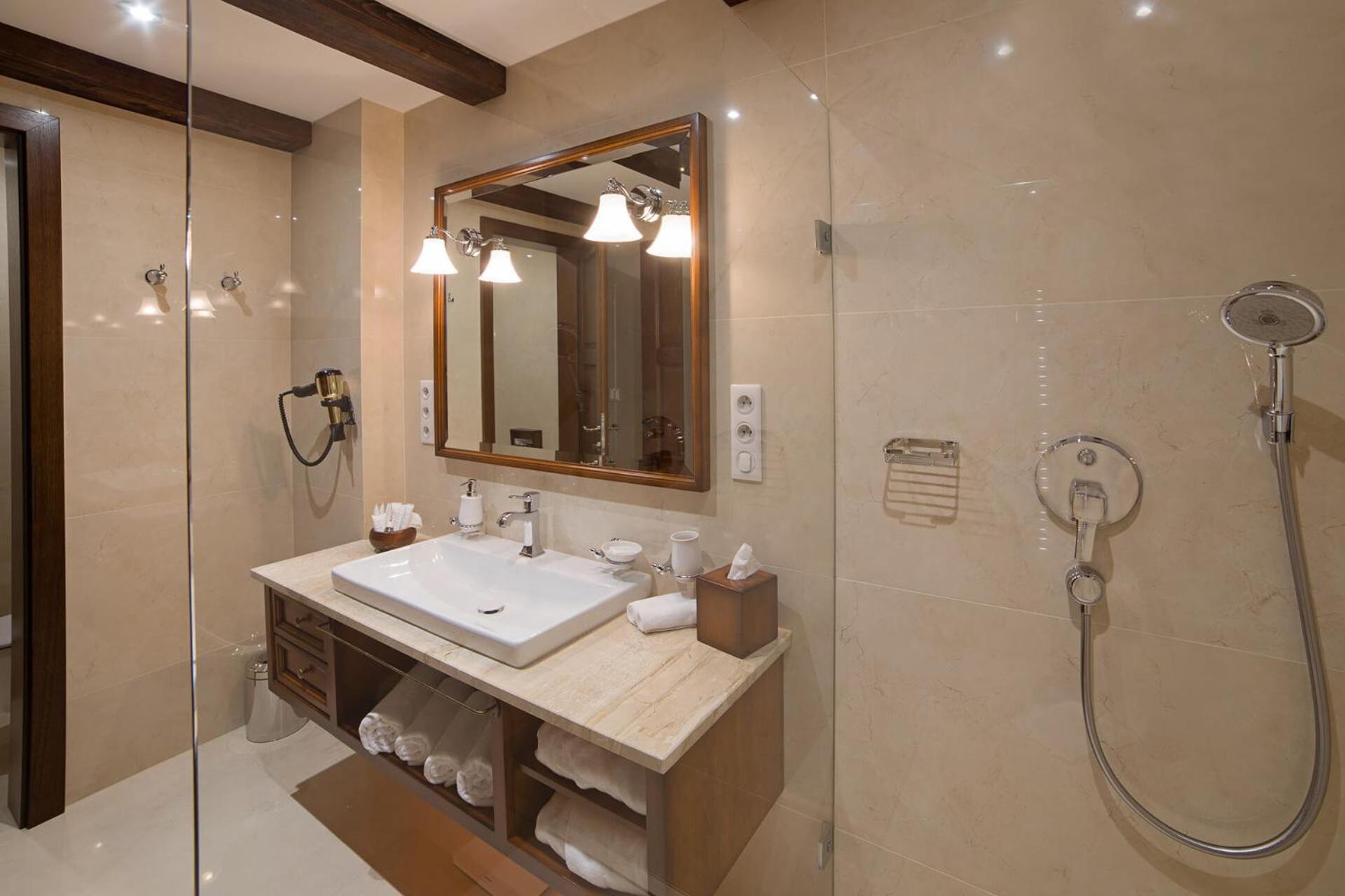Boutique Hotel Erb - Adults Only Банська Штявниця Номер фото