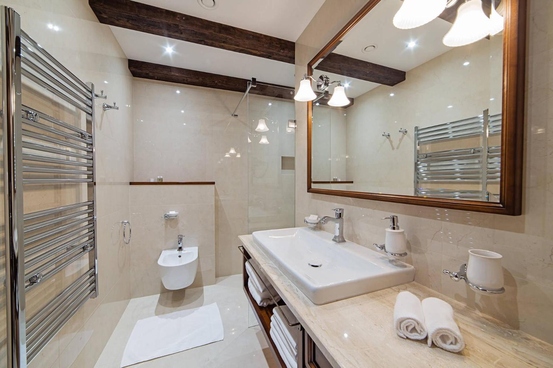 Boutique Hotel Erb - Adults Only Банська Штявниця Номер фото